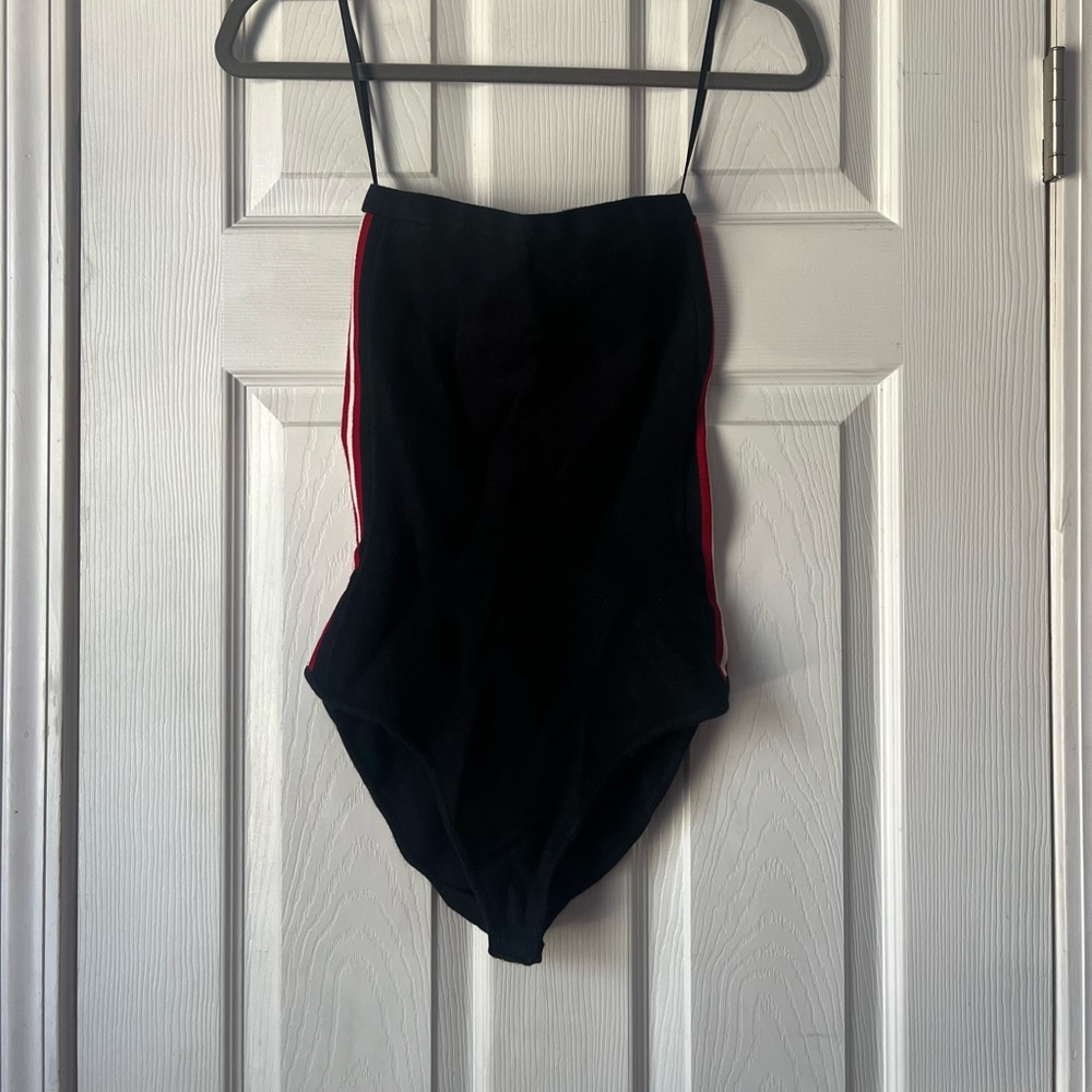 Urban Outfitters bodysuit Size small
